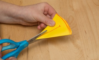 Kreissterne_Von_der_Spitze_her_einschneiden