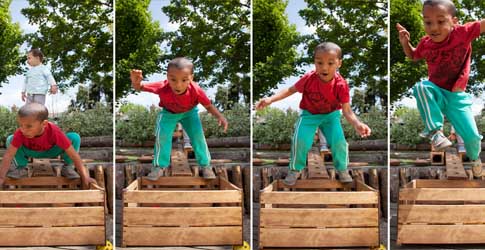 Bildersequenz eines Jungen, der von einem Outlast Kasten aus springt