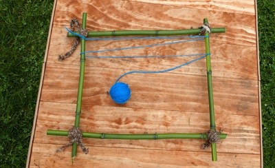 Natürlicher Webstuhl mit Garn