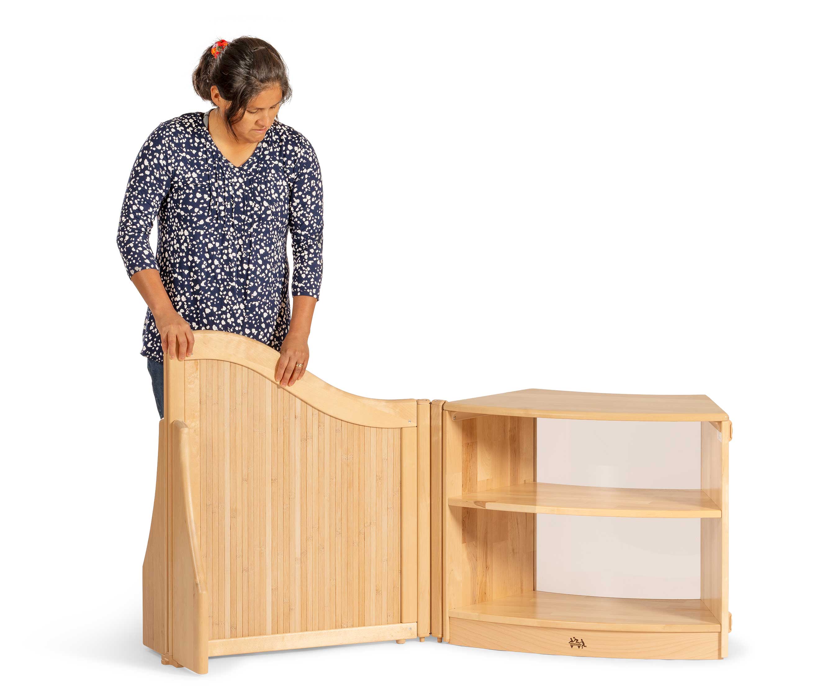 Demonstration der Funktionsweise eines Massivholz-Pfostens