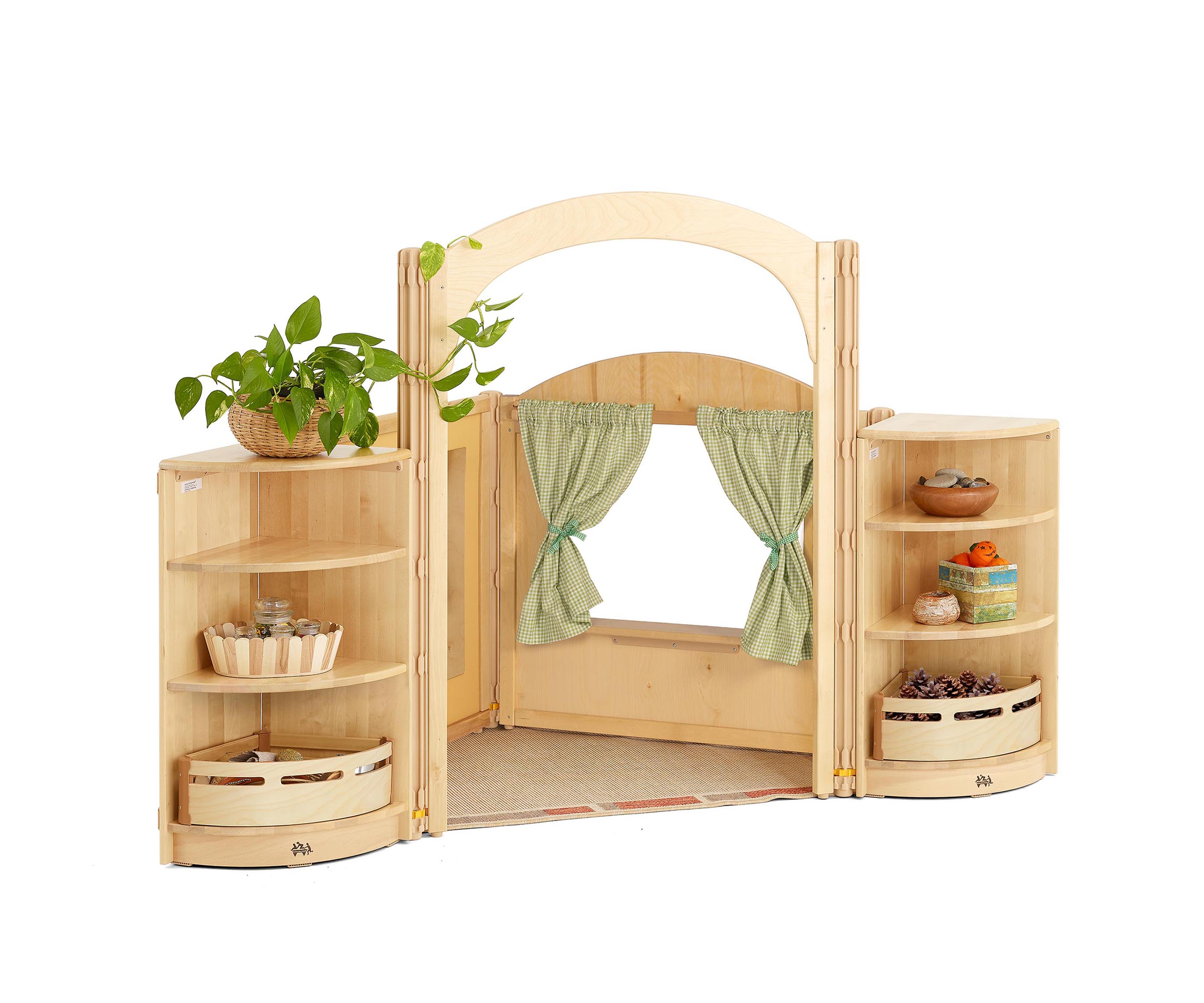 F931 Cosy nook propped