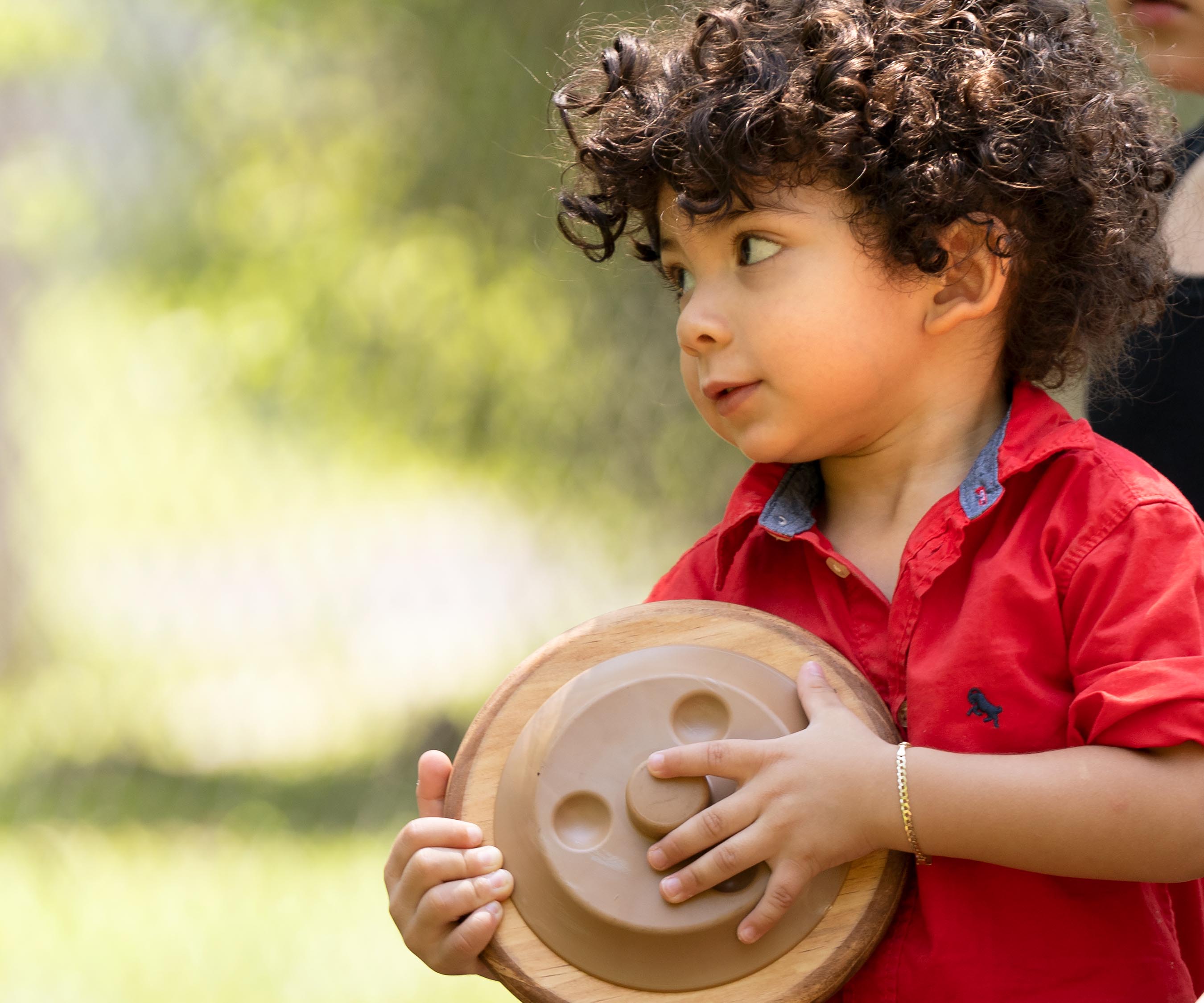 W321 Two Outlast steering wheels candid