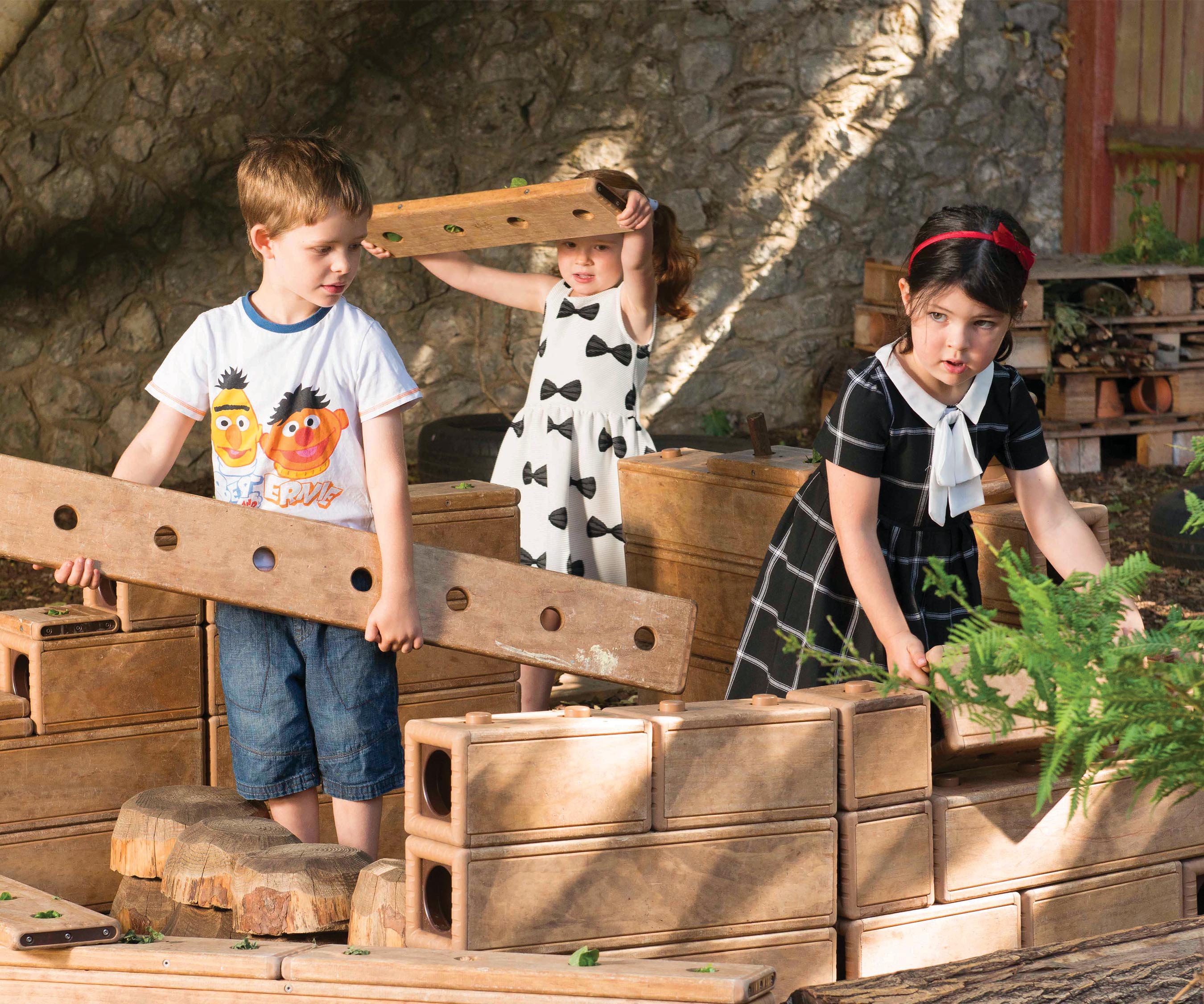 W388 Outlast school complete set candid