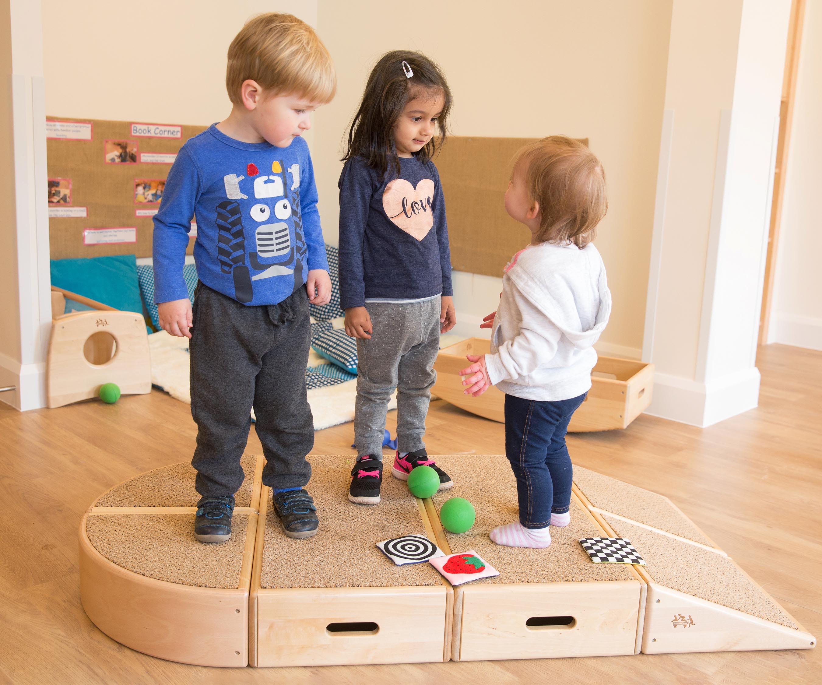 C913 ToddleBox, Rectangle 2