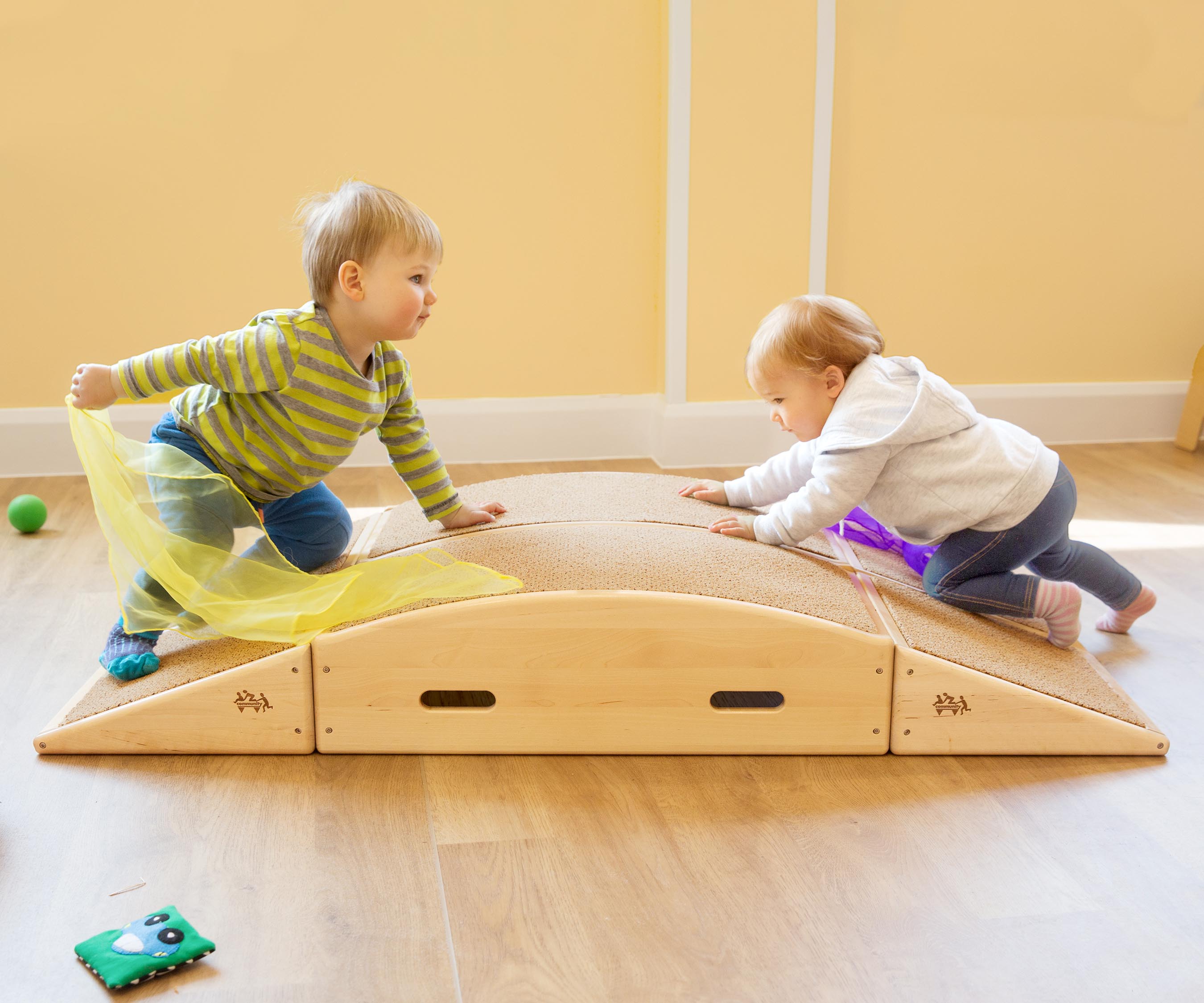 C994 Toddler mountain 2