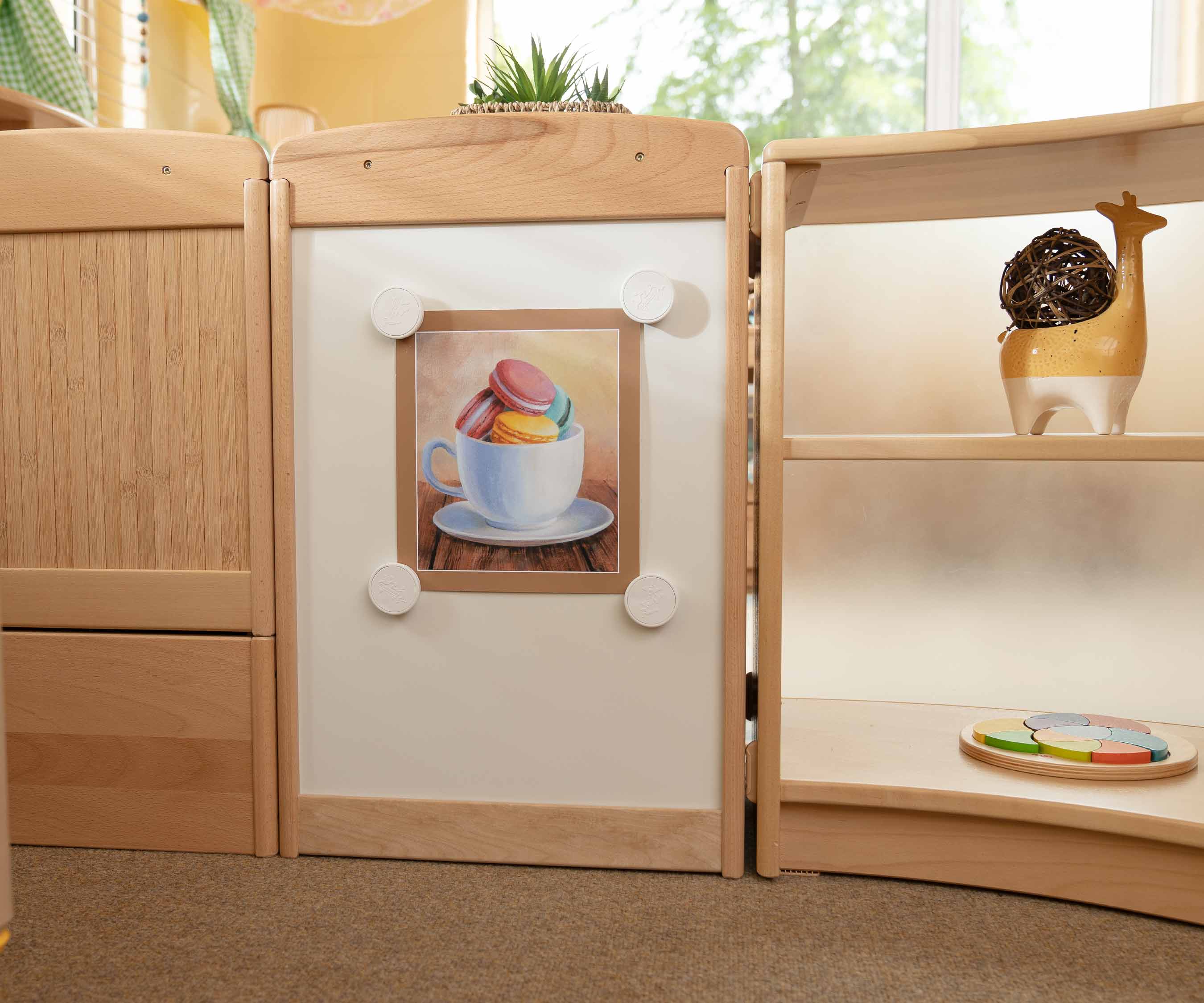 Magnetic back of Fridge