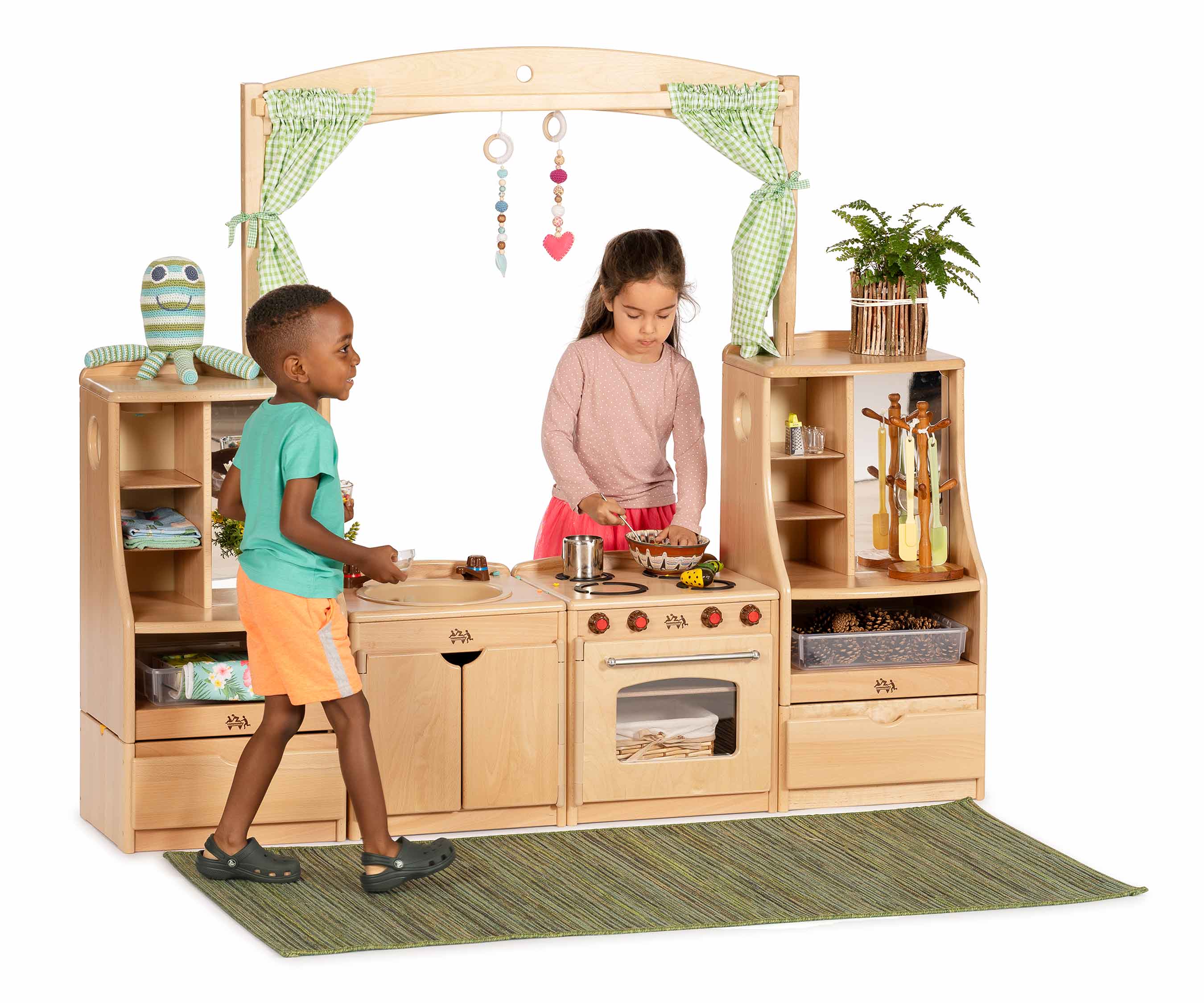 Sussex kitchen with children